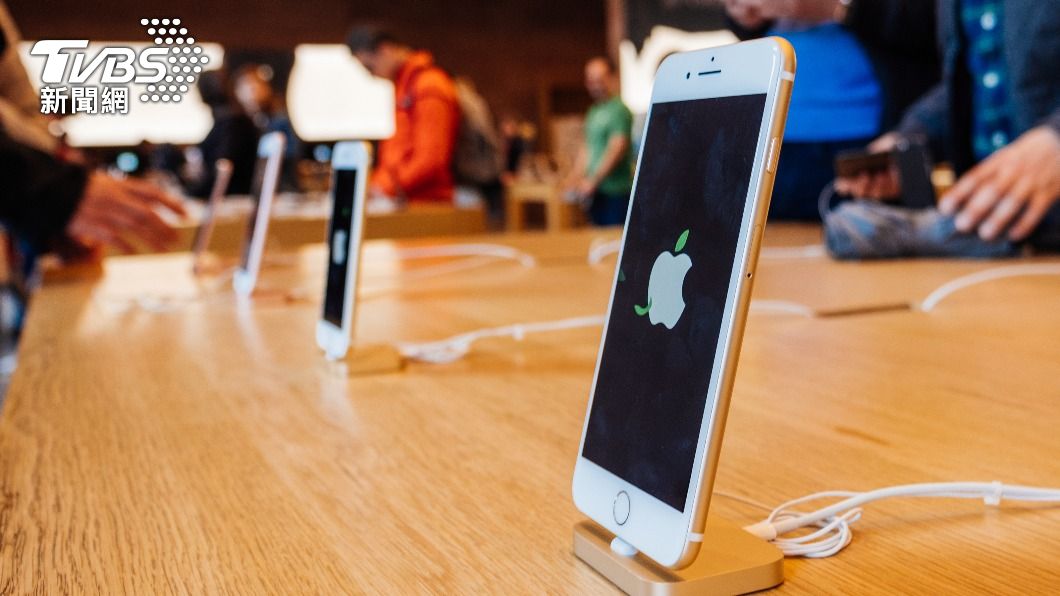 外媒稱iPhone 6 Plus將停止支援維修服務。（示意圖／shutterstock達志影像） 蘋果傳停止支援「一代神機」　用戶崩潰：用不壞怎辦