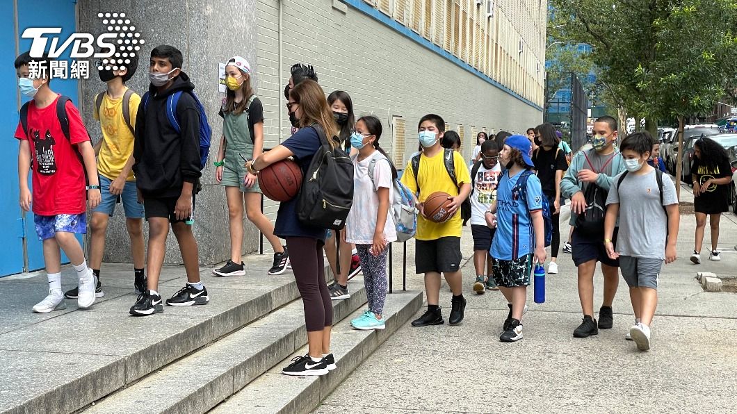 美國加州一對父母竟送染疫小孩至學校上課。（示意圖／達志影像美聯社） 