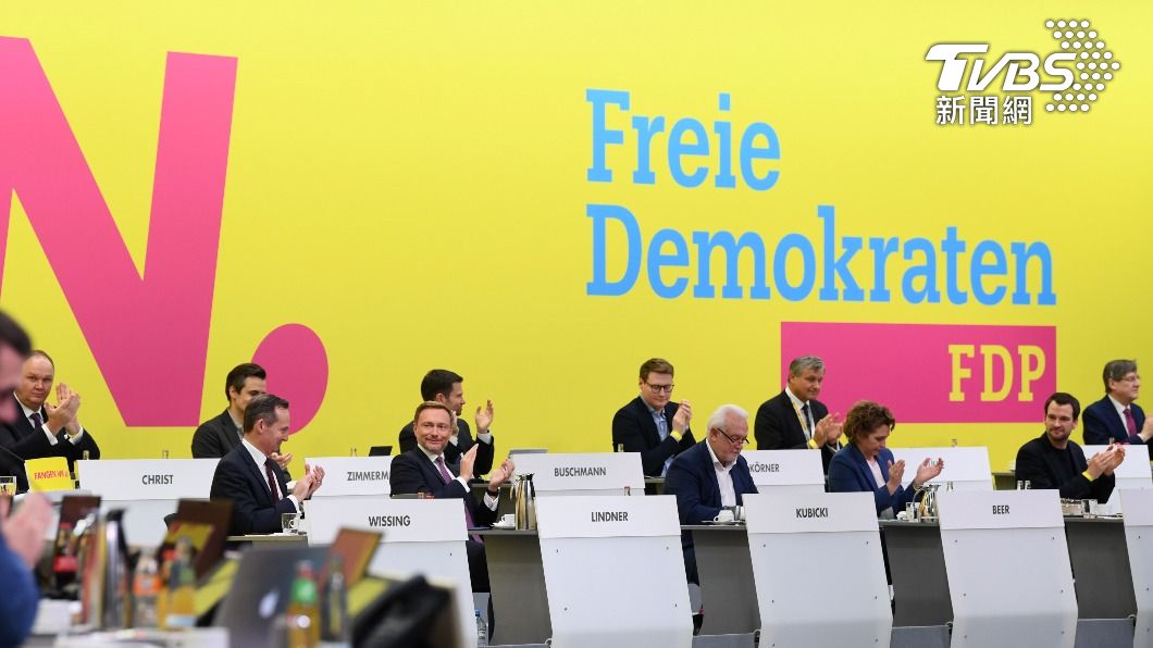 德國自由民主黨多數通過與社會民主黨和綠黨共組聯合政府。（圖／達志影像路透社）