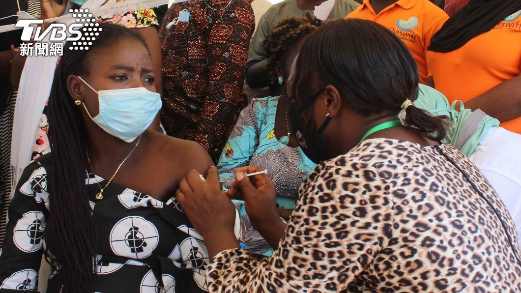 非洲國家疫苗接種困難。（圖／達志影像美聯社） 奈及利亞1個月浪費百萬劑疫苗　凸顯非洲接種難度