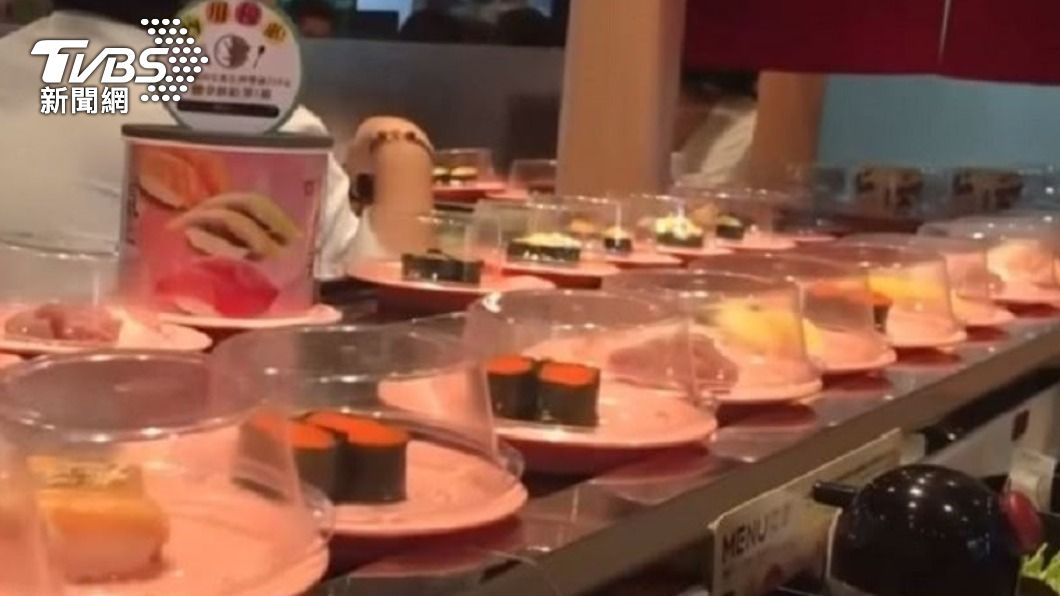 許多人喜愛吃迴轉壽司。（圖／TVBS資料畫面） 200吃到撐！大學生衝爭鮮狂吃1物　激省法曝光掀論戰