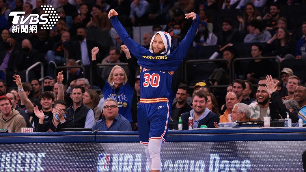 NBA勇士柯瑞登上三分球王寶座。（圖／達志影像美聯社）