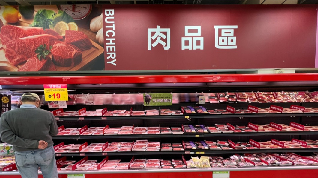 量販愛買推出首波肉品促銷。（圖／業者提供）