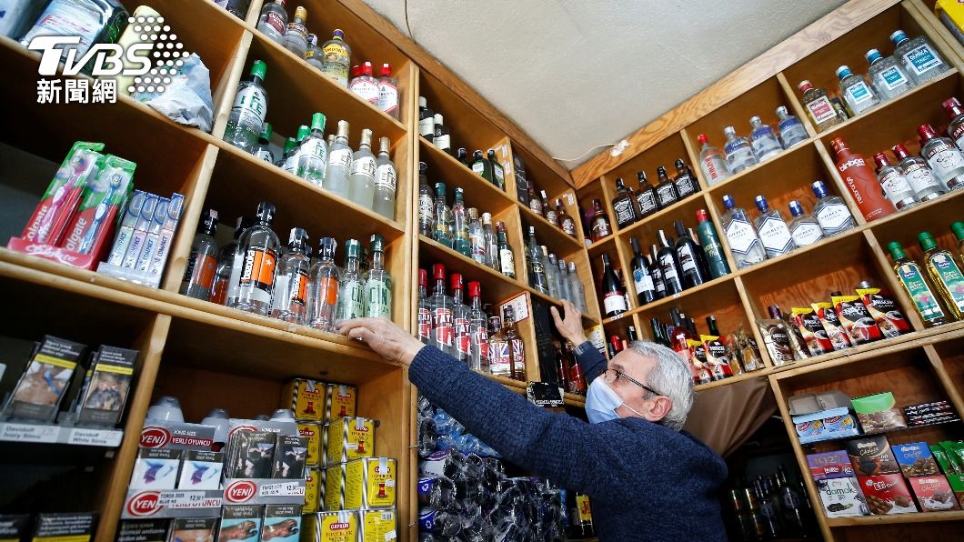 土耳其國內酒價飆漲。（圖／達志影像路透社）