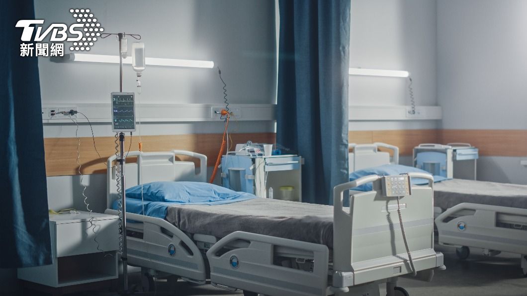 基隆市宣布明起醫院、長照機構停止探視。（示意圖／Shutterstock達志影像）