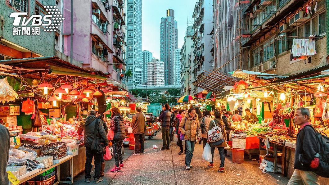 颱風來襲，菜價又要上漲了。（示意圖／shutterstock達志影像）