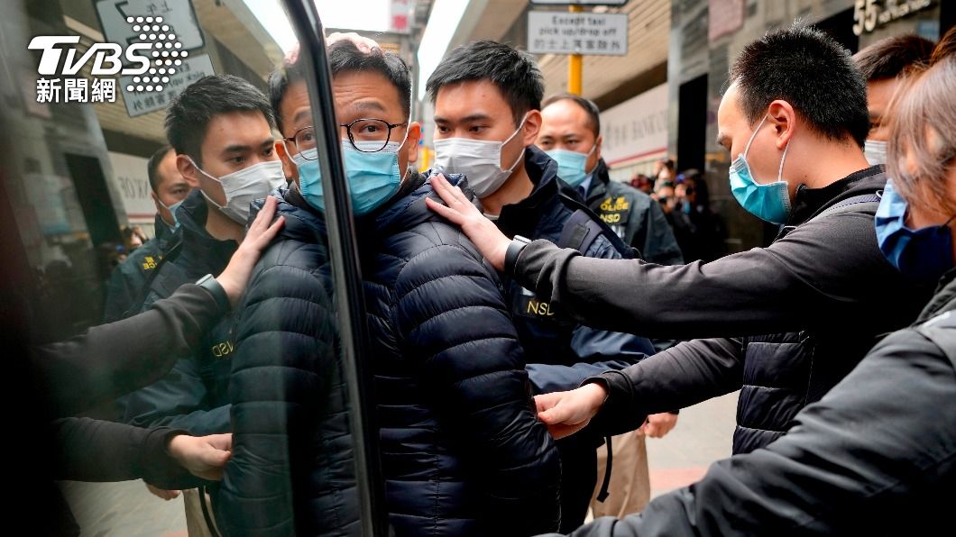 香港《立場新聞》昨日(29日)無預警遭突襲，多名高層遭逮捕。（圖／達志影像美聯社）