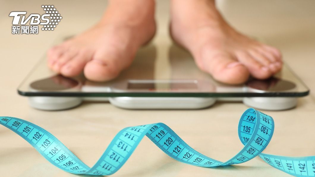 減肥時採「少吃多動」，體重卻不見下降。（示意圖／shutterstock 達志影像）
