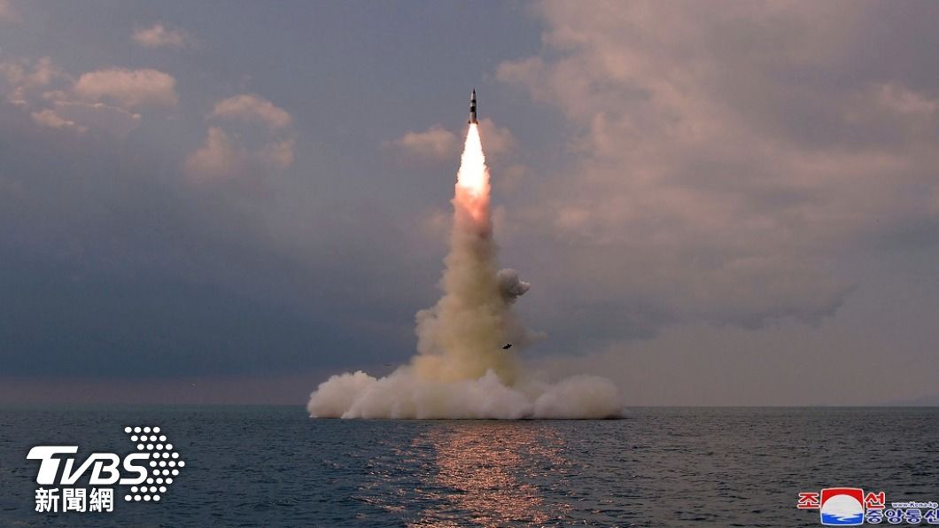 北韓再次試射高超音速飛彈。(圖/AP)