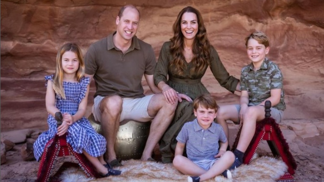 威廉王子與凱特王妃及3名子女。（圖／翻攝自 dukeandduchessofcambridge IG）