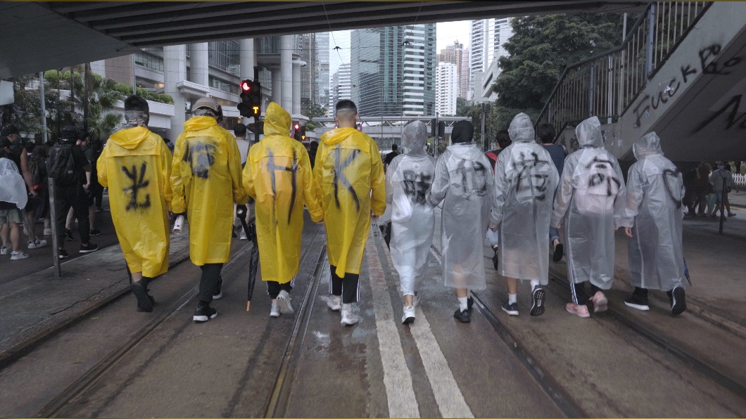 《時代革命》紀錄2019年香港人爭取民主自治的抗爭運動。（圖／時代革命提供）