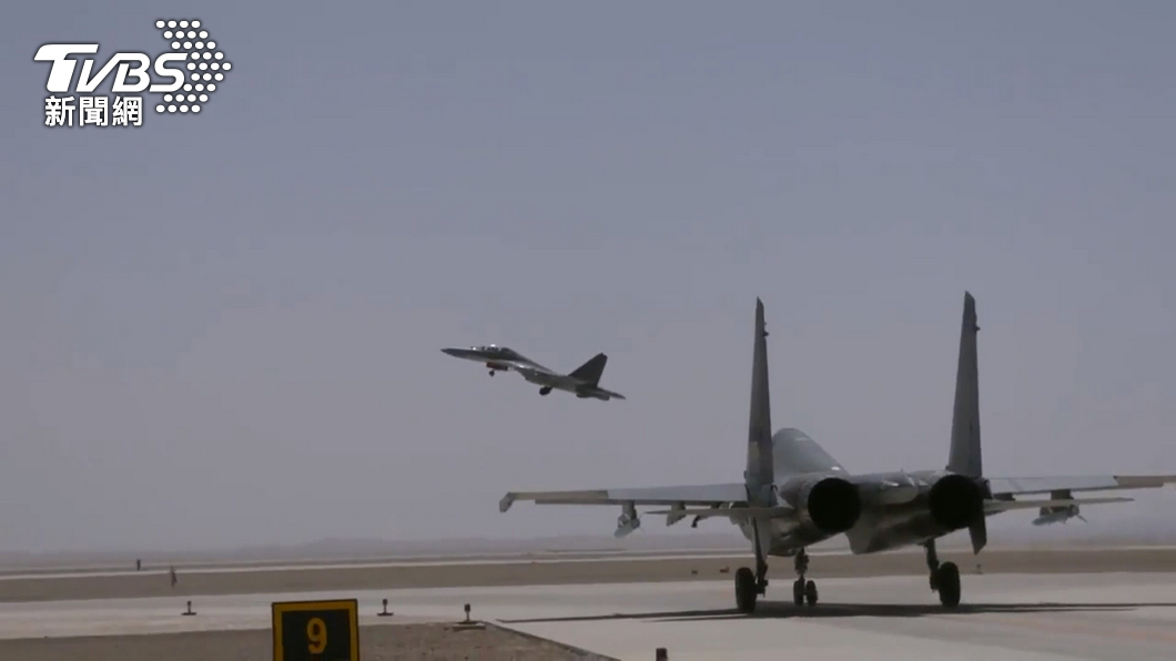 軍方表示，F-16V預計最快27日全面復飛。（圖／TVBS）
