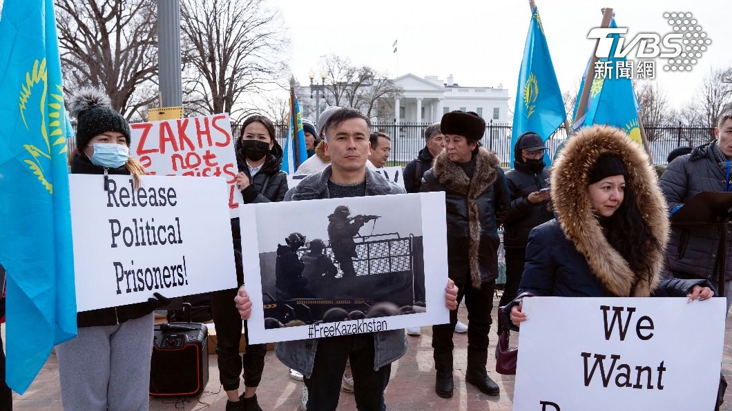 哈薩克抗議演變成暴亂，衝突中已造成225人死亡。（圖／達志影像美聯社）