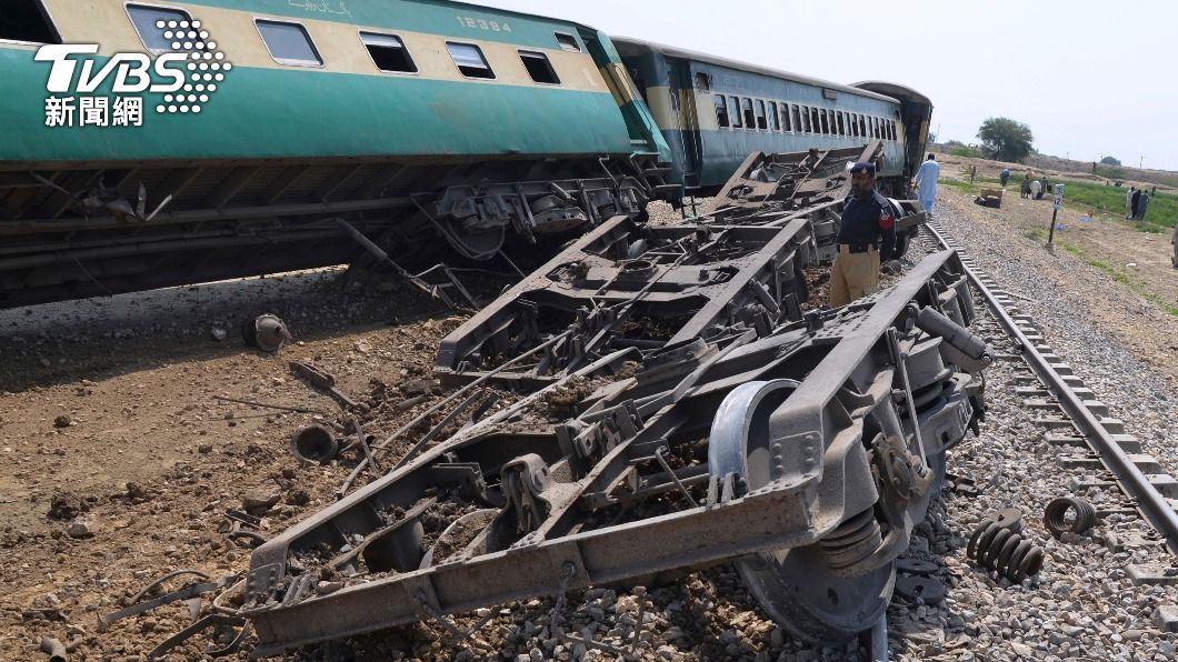 巴基斯坦火車驚傳遭遇爆炸攻擊。（示意圖，非此事故／達志影像美聯社）