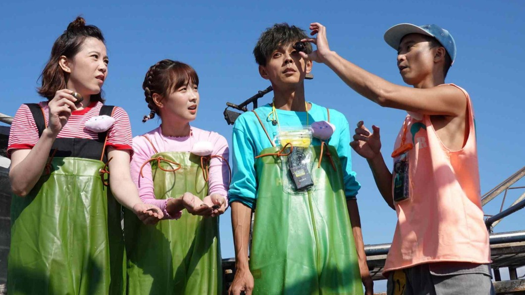 廖苡喬（左起、、籃籃、阿翔以及浩子在《綜藝新時代》合體。（圖／民視提供）