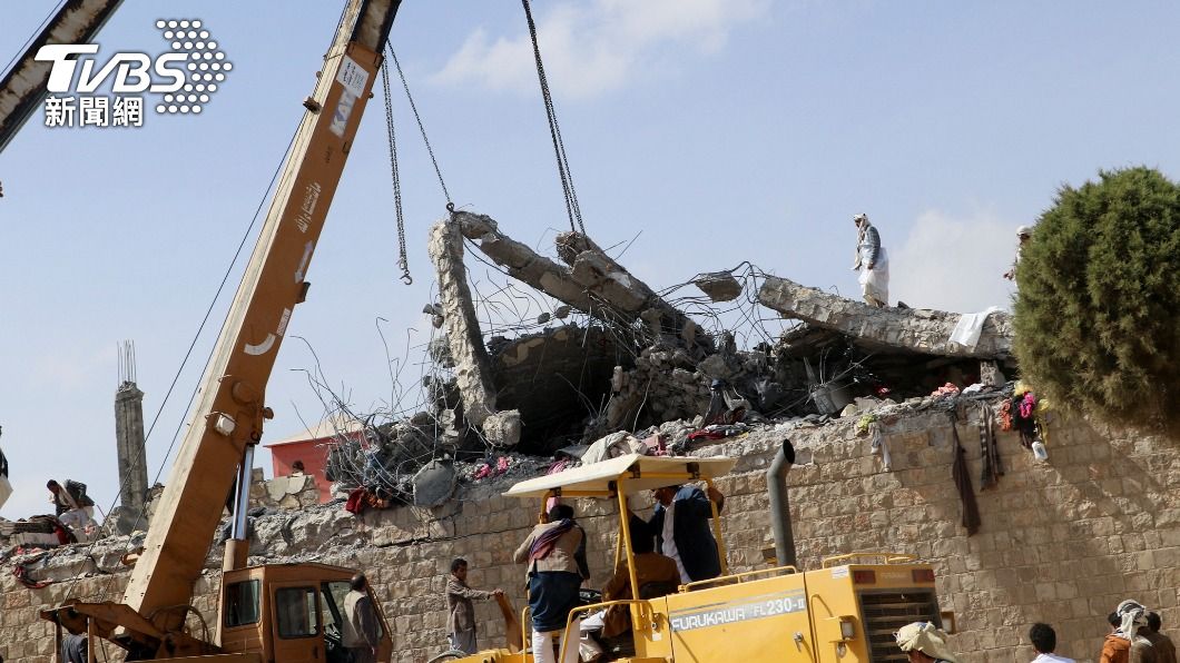葉門一處監獄遭空襲。（圖／達志影像路透社） 葉門遭空襲70死！UN聲明譴責　沙國聯軍否認攻擊