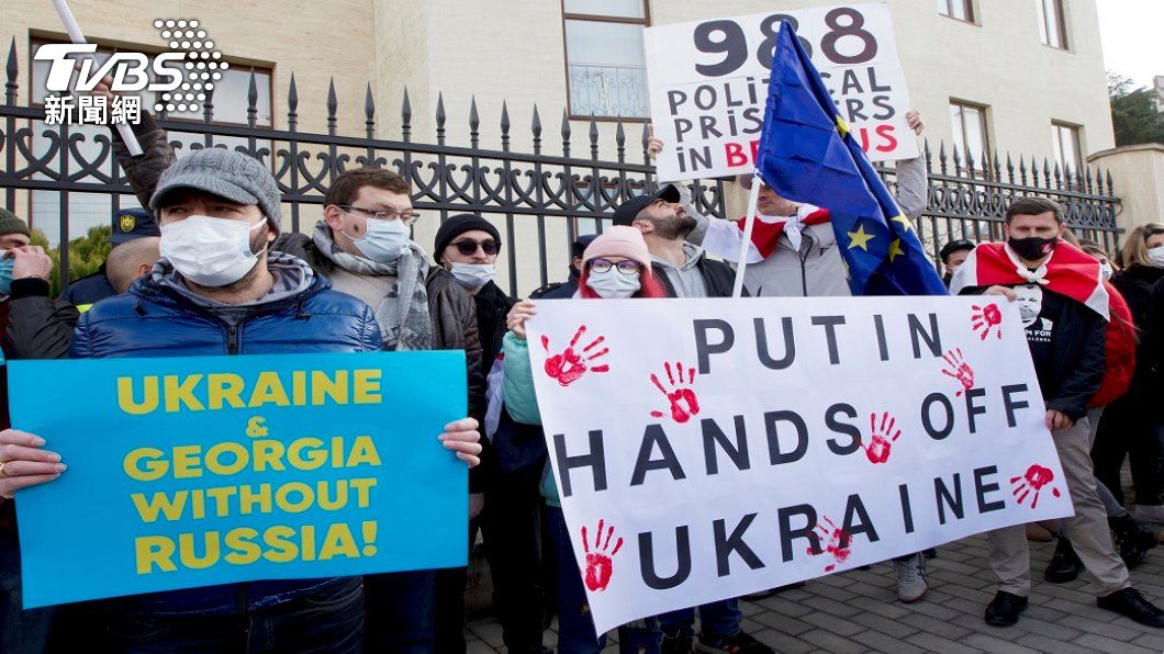 烏克蘭抗議民眾。（照片來源：AP）