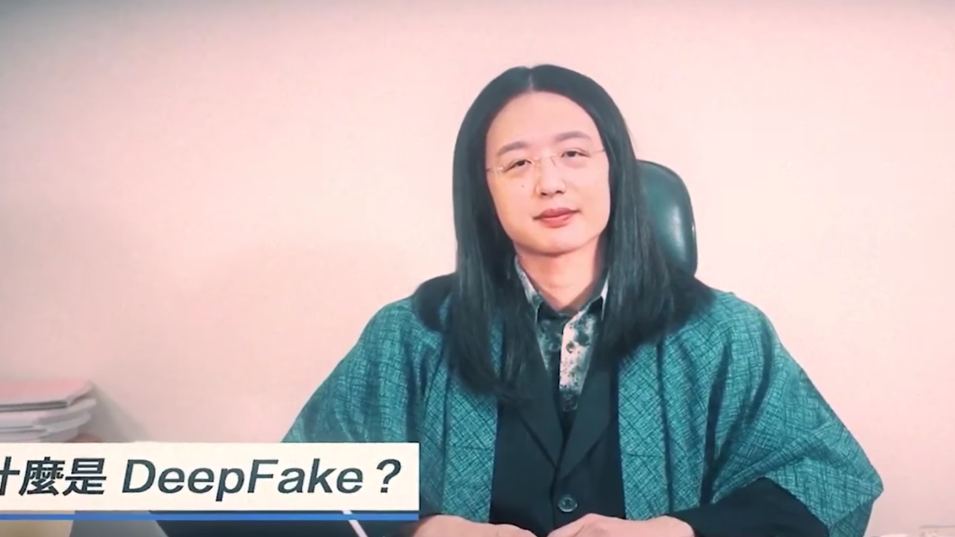 唐鳳示範Deepfake影片。（圖／翻攝唐鳳臉書）