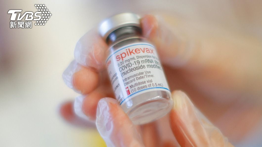 未來莫德納疫苗將使用「Spikevax」的品牌名稱在美國進行販售。（圖／達志影像美聯社） 美FDA全面授權莫德納　正名「Spikevax」販售