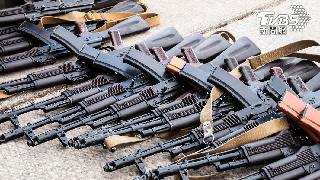 德國媒體表示，烏克蘭向德國政府申請提供「防禦性」武器。（示意圖／shutterstock達志影像）