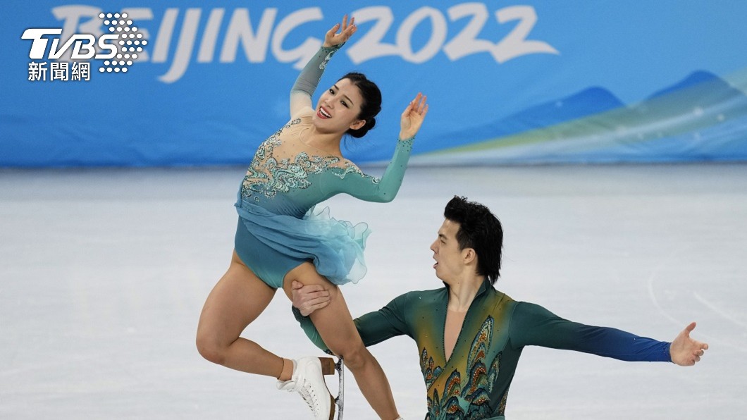 大陸花式滑冰搭檔柳鑫宇和王詩玥在北京冬奧賽場上表現突出。（圖／達志影像美聯社）