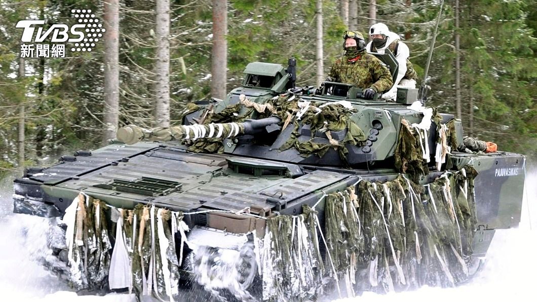 俄羅斯表示，部署在烏克蘭附近地區的部分部隊已開始返回基地。（圖／達志影像美聯社）