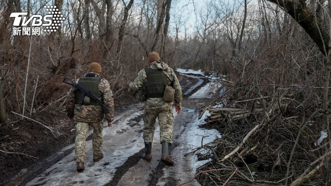 烏克蘭叛軍控政府軍發動砲擊。（圖／達志影像路透社）