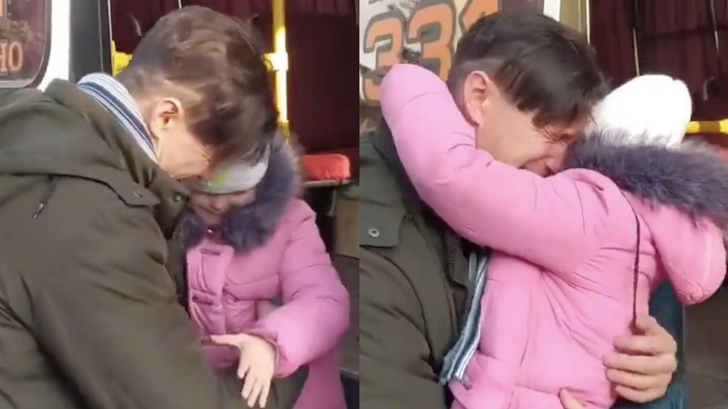 烏克蘭父親送妻女到安全區，臨別不捨爆哭。（圖／翻攝自@WUTangKids推特）