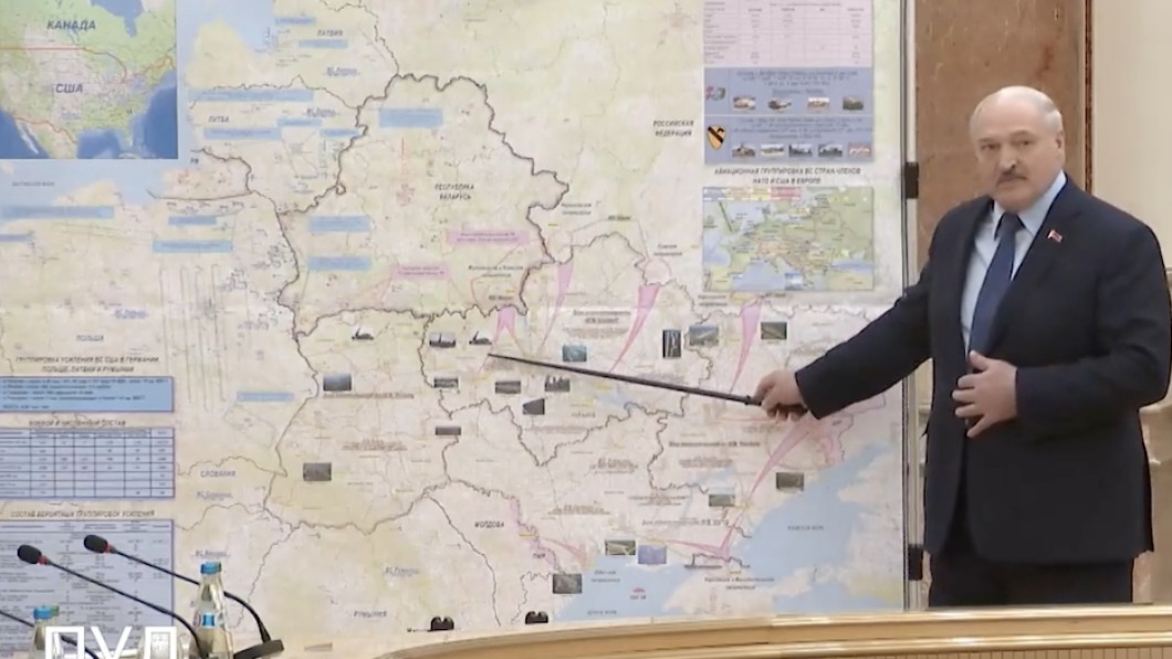 白俄總統盧卡申科（Alexander Lukashenko）曝光普親的戰爭地圖。（圖／翻攝自@TadeuszGiczan推特）