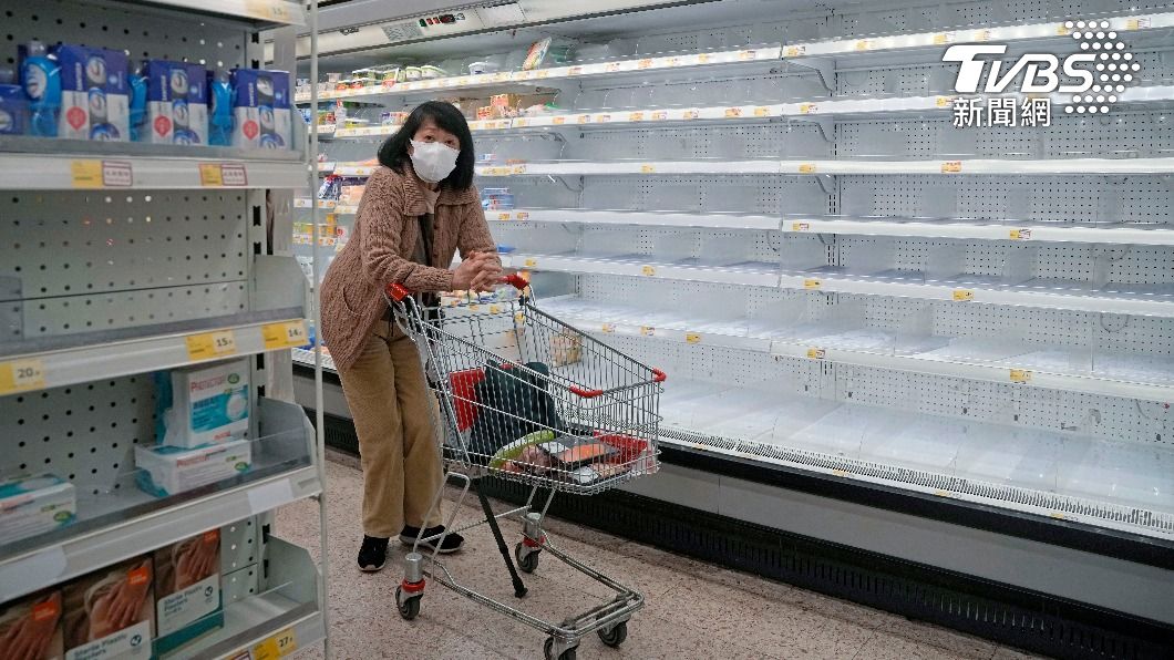 香港超市出現搶購潮。（圖／達志影像美聯社）
