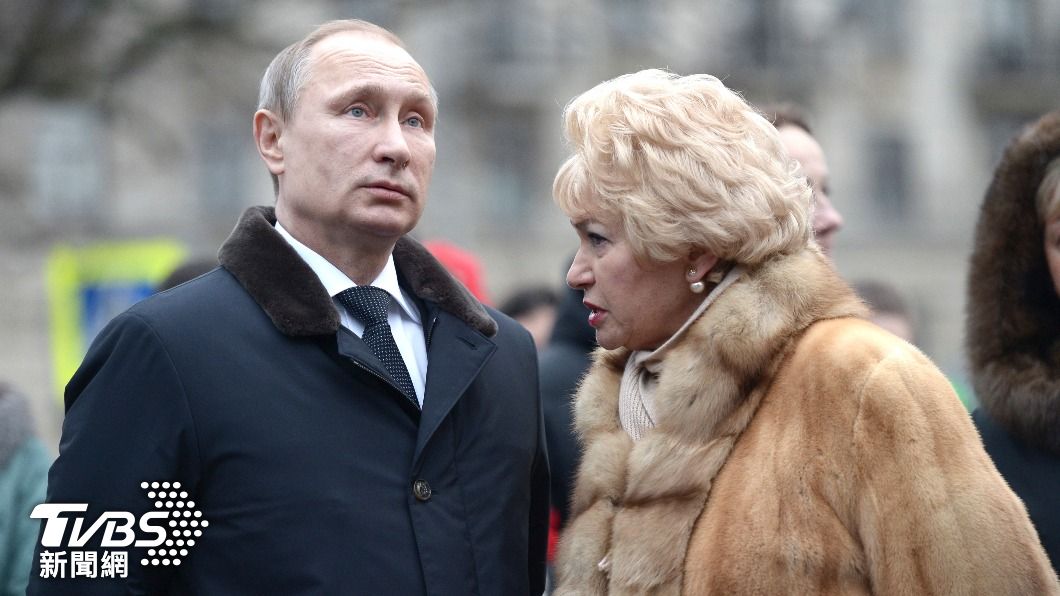 俄羅斯國會議員娜魯索娃（右）。（圖／達志影像路透社）