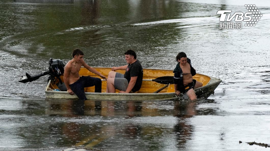 澳洲東部地區因洪災喪生累計達17人。（圖／達志影像美聯社）