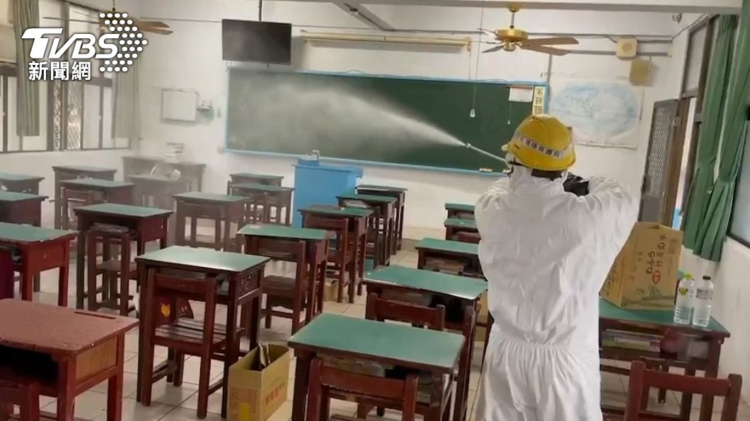 學校清潔消毒。（圖／台南市政府）