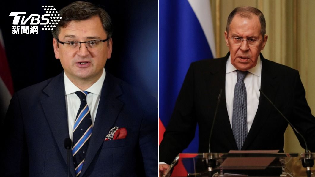 烏克蘭外長庫列巴（左）及俄羅斯外長拉夫羅夫（右）今日於土耳其舉辦會談。（圖／達志影像美聯社、路透社）