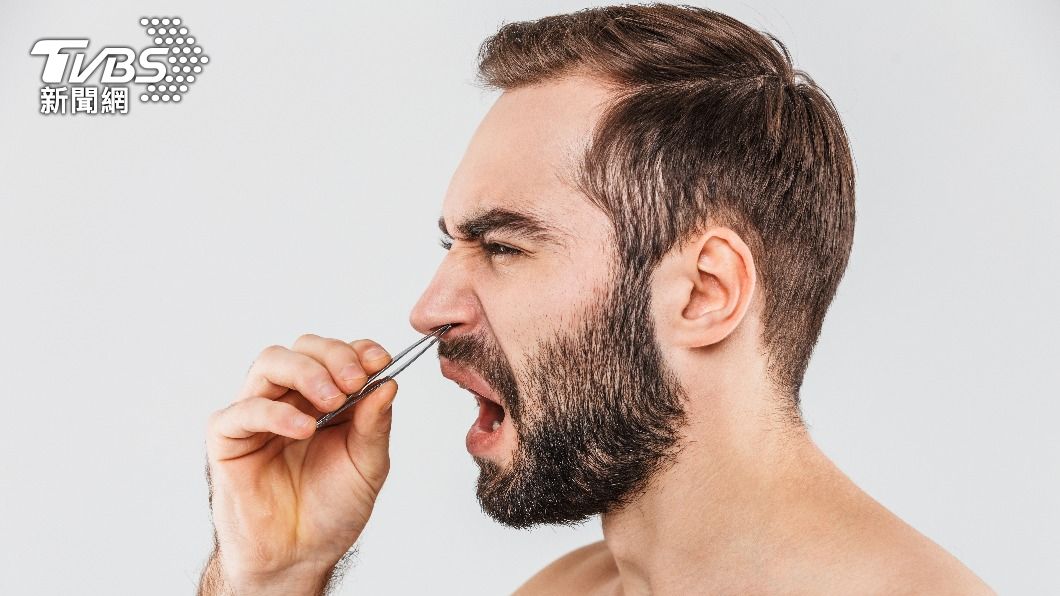 鼻毛稀少可能更容易過敏或引起上呼吸道感染。（圖／shutterstock達志影像）