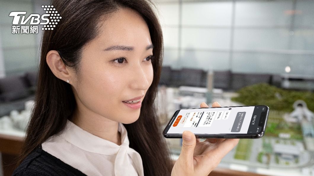 高鐵今（16）日宣布手機訂票APP「T Express」新增語音訂票系統功能。（圖／高鐵提供）