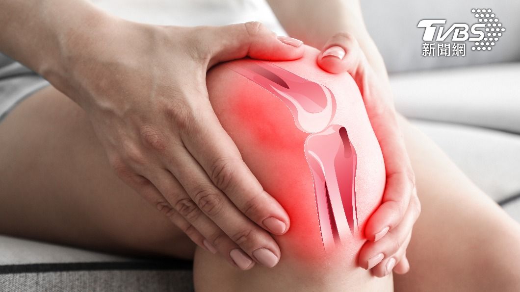 57歲女膝蓋疼痛以為是關節退化，沒想到就醫後診斷是十字韌帶受損。（示意圖／shutterstock達志影像）