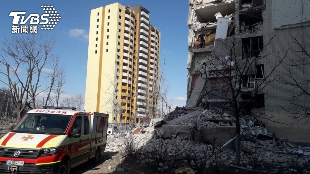 烏克蘭切爾尼戈夫市遭俄軍攻擊。（圖／達志影像路透社）