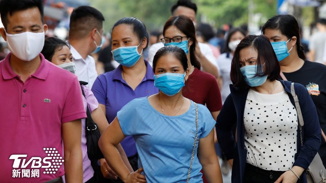 越南考慮將COVID-19降至與流感同級的「危險」B類傳染病。（圖／達志影像路透社）