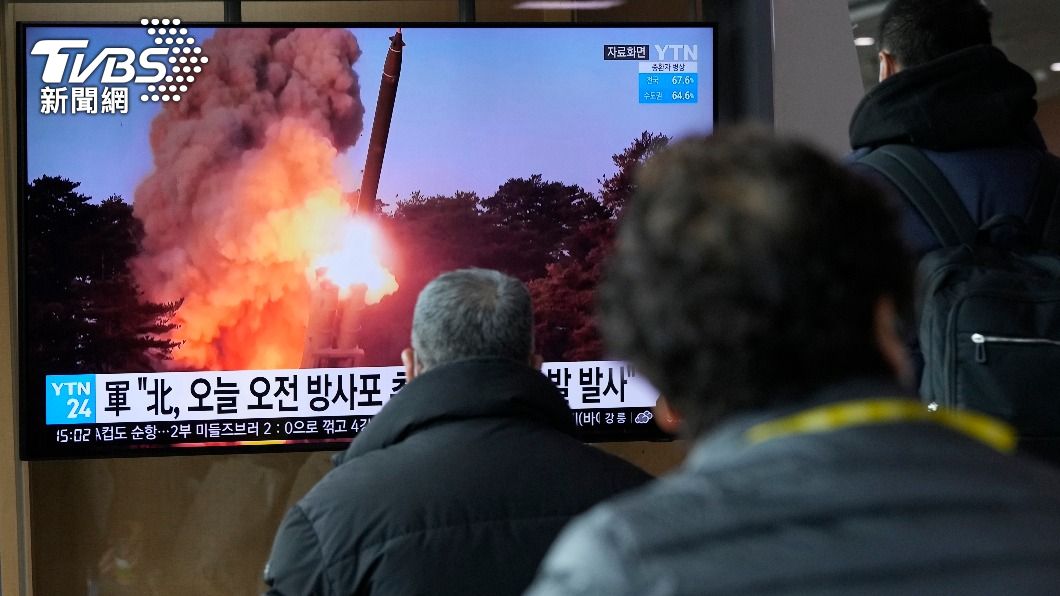 北韓於週日發射4枚放射砲。（圖／達志影像美聯社）