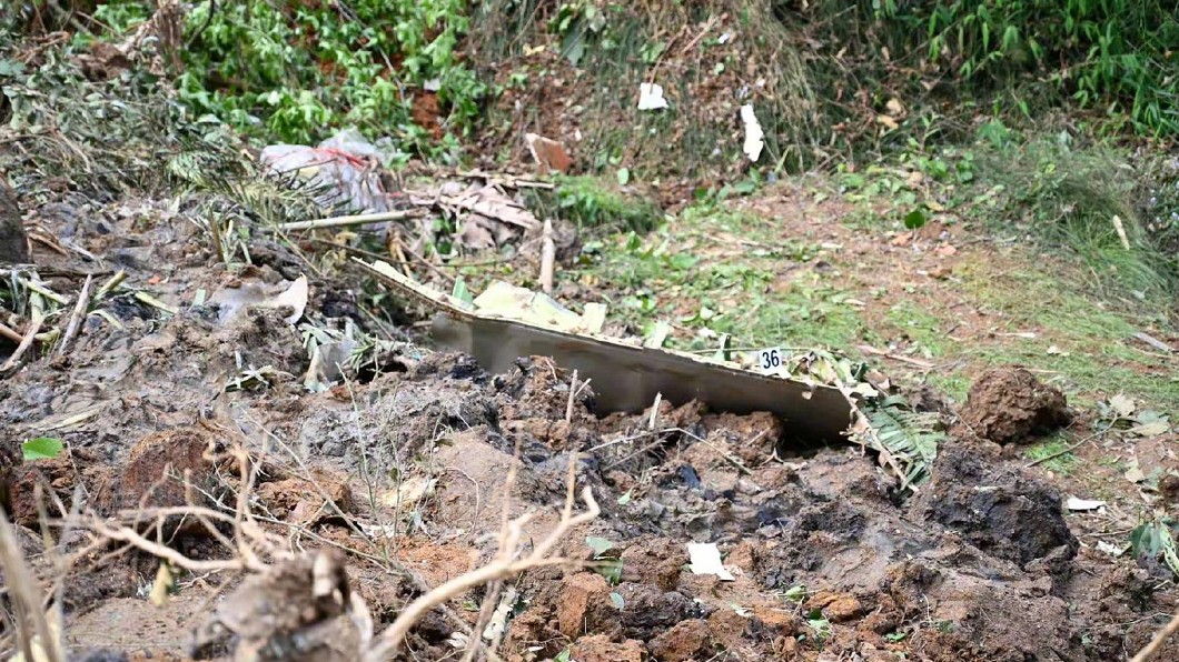 東方航空MU5735航班21日在廣西梧州墜毀。（圖／翻攝自人民日報微博）