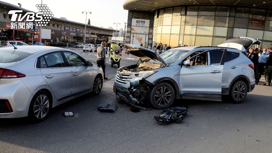 以色列南部購物中心驚傳隨機殺人事件，釀4人死亡。（圖／達志影像路透社）