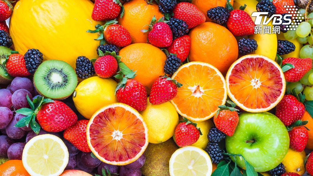 水果富含多種植化素，也是維生素C重要的來源之一。（圖／shutterstock達志影像）