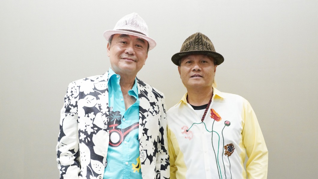 陳昇（左）將在4月30日舉辦「麗春」春酒演唱會。（圖／滾石唱片提供）