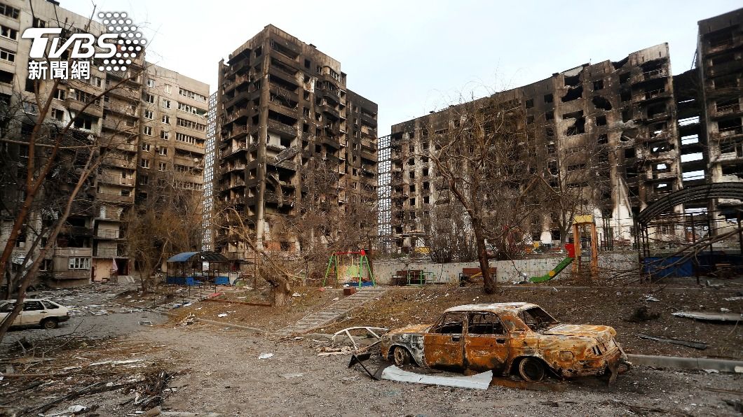 馬立波一處公寓大樓被俄軍炸成廢墟。（圖／達志影像路透社）