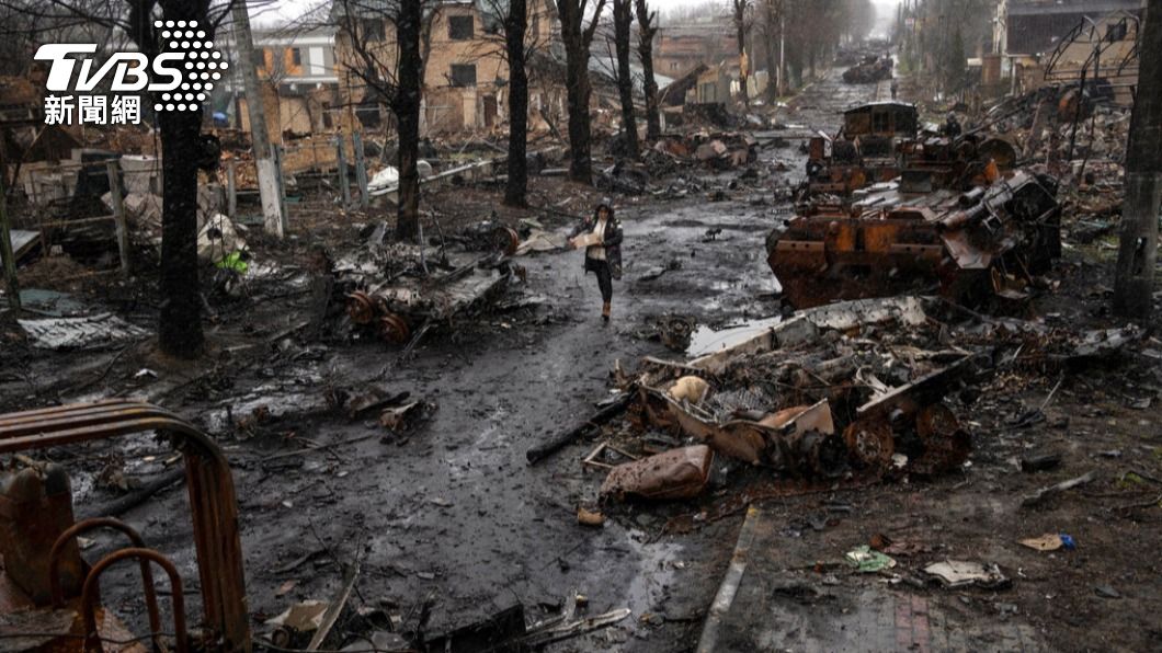 烏克蘭街頭在俄軍轟炸後如同廢墟。（圖／達志影像美聯社）