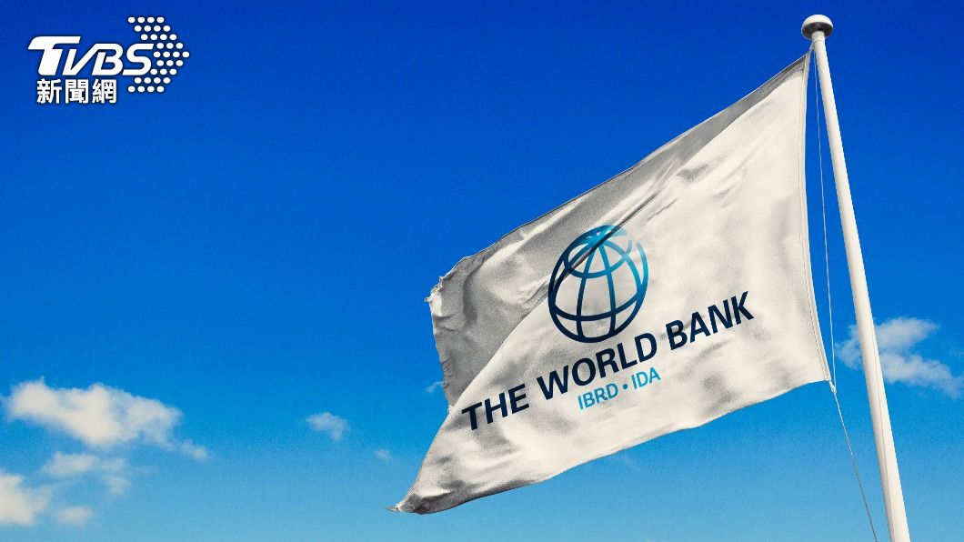 世界銀行指出，烏克蘭經濟產出恐銳減45%。（示意圖／shutterstock達志影像）