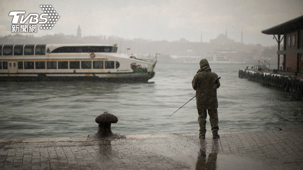 水雷漂入黑海讓土耳其漁民無法出海捕魚。（圖／達志影像美聯社）
