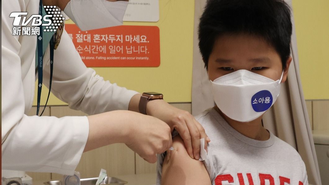 南韓兒童自3月底開始可接種輝瑞疫苗。（圖／達志影像歐新社）