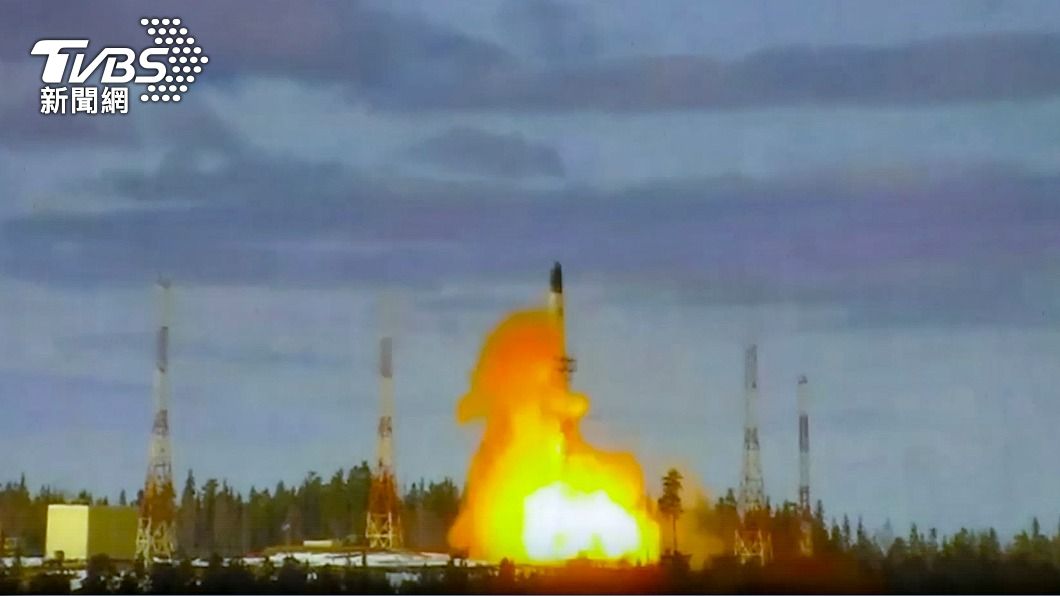 俄羅斯成功試射薩爾馬特彈道飛彈。（圖／達志影像美聯社）